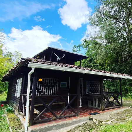 Cabana Rustica La Pradera Guatapé Exterior photo